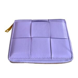 Bottega Veneta Compact Cassette Zip Wallet – Light Purple – 100% Authentic